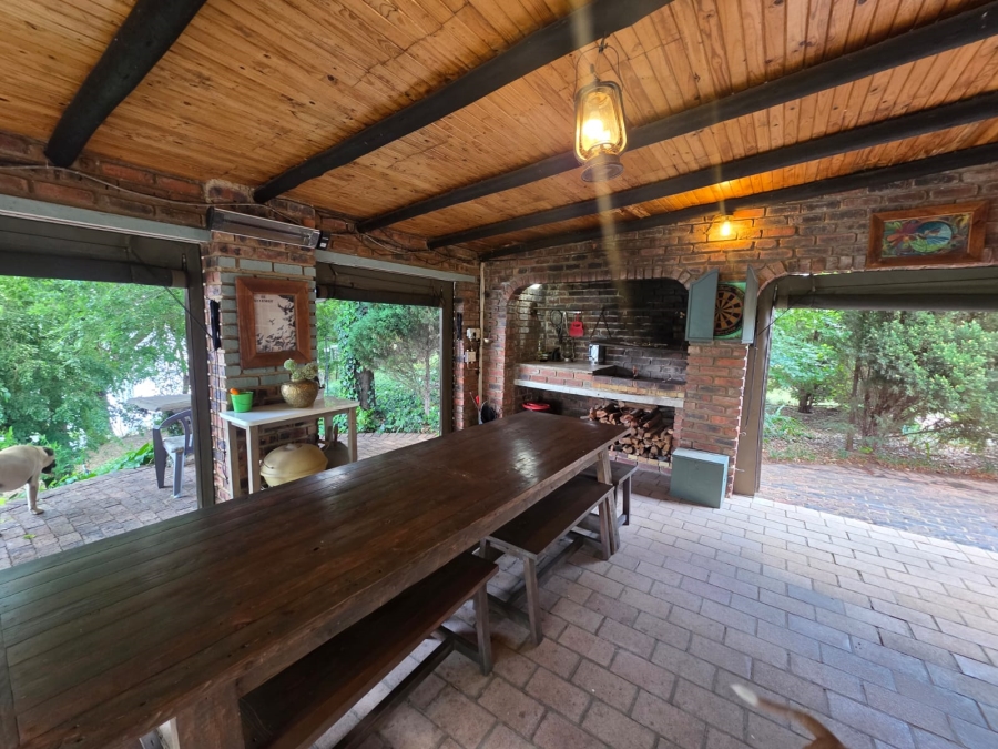 4 Bedroom Property for Sale in Lindequesdrif North West